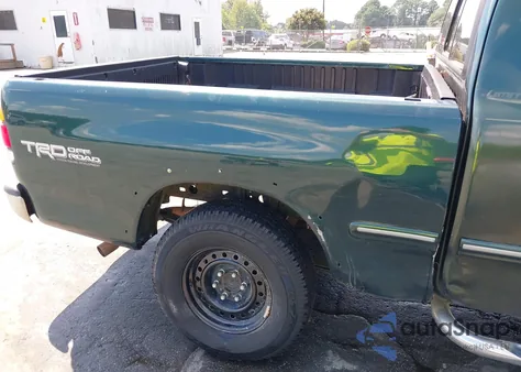 2000 Toyota Tundra Ltd V8 из США, поврежденный, VIN 5TBBT4819YS073812